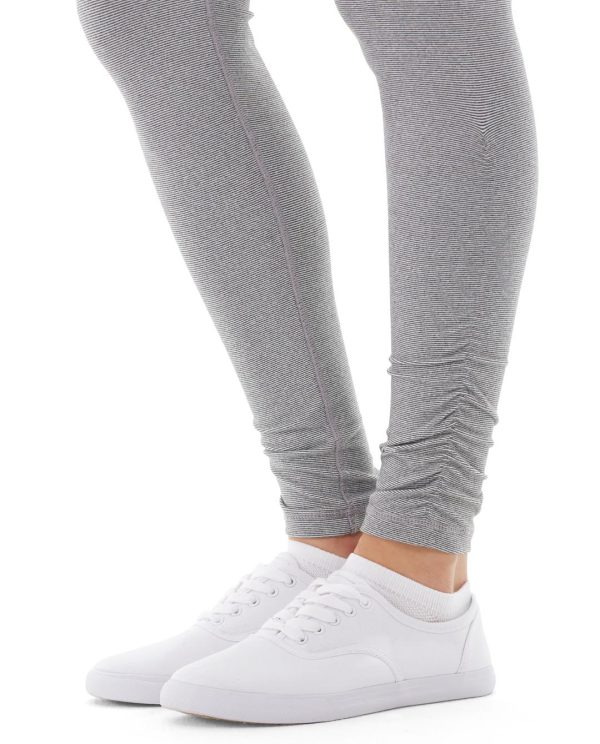Sahara Leggings: Elevate Your Every Move in Style - Image 2